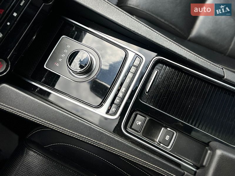 Позашляховик / Кросовер Jaguar F-Pace 2016 в Івано-Франківську