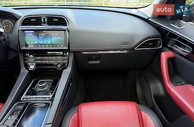 Внедорожник / Кроссовер Jaguar F-Pace 2017 в Киеве