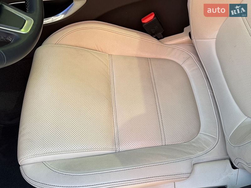 Позашляховик / Кросовер Jaguar F-Pace 2019 в Львові