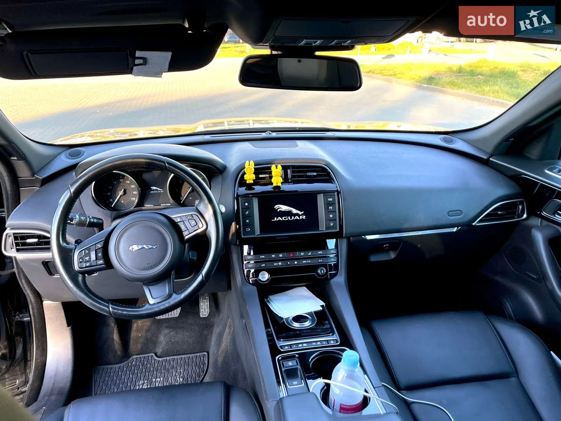 2017 Jaguar F-Pace - мініатюра 21