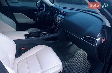 Внедорожник / Кроссовер Jaguar F-Pace 2016 в Чернигове