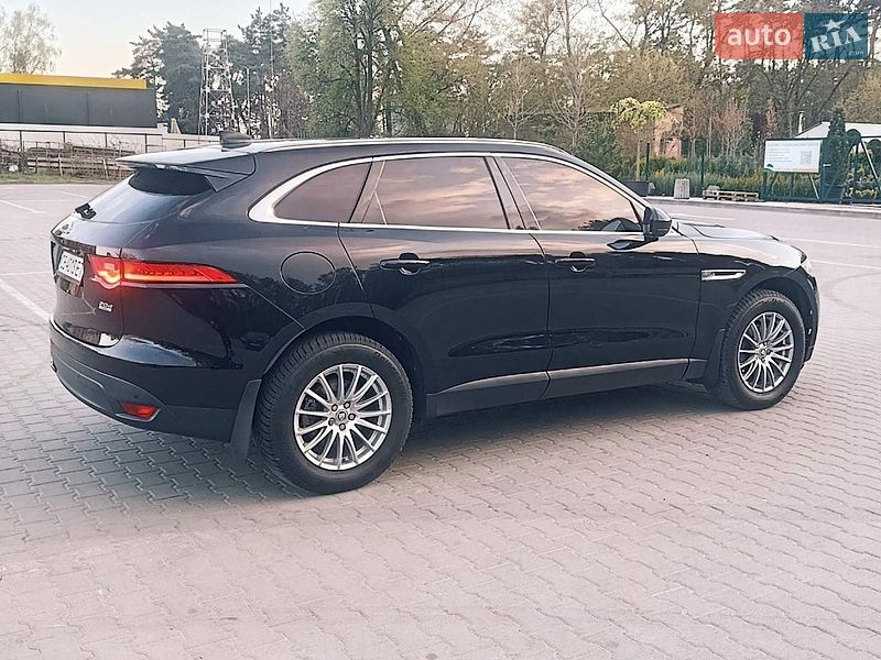 Внедорожник / Кроссовер Jaguar F-Pace 2016 в Чернигове
