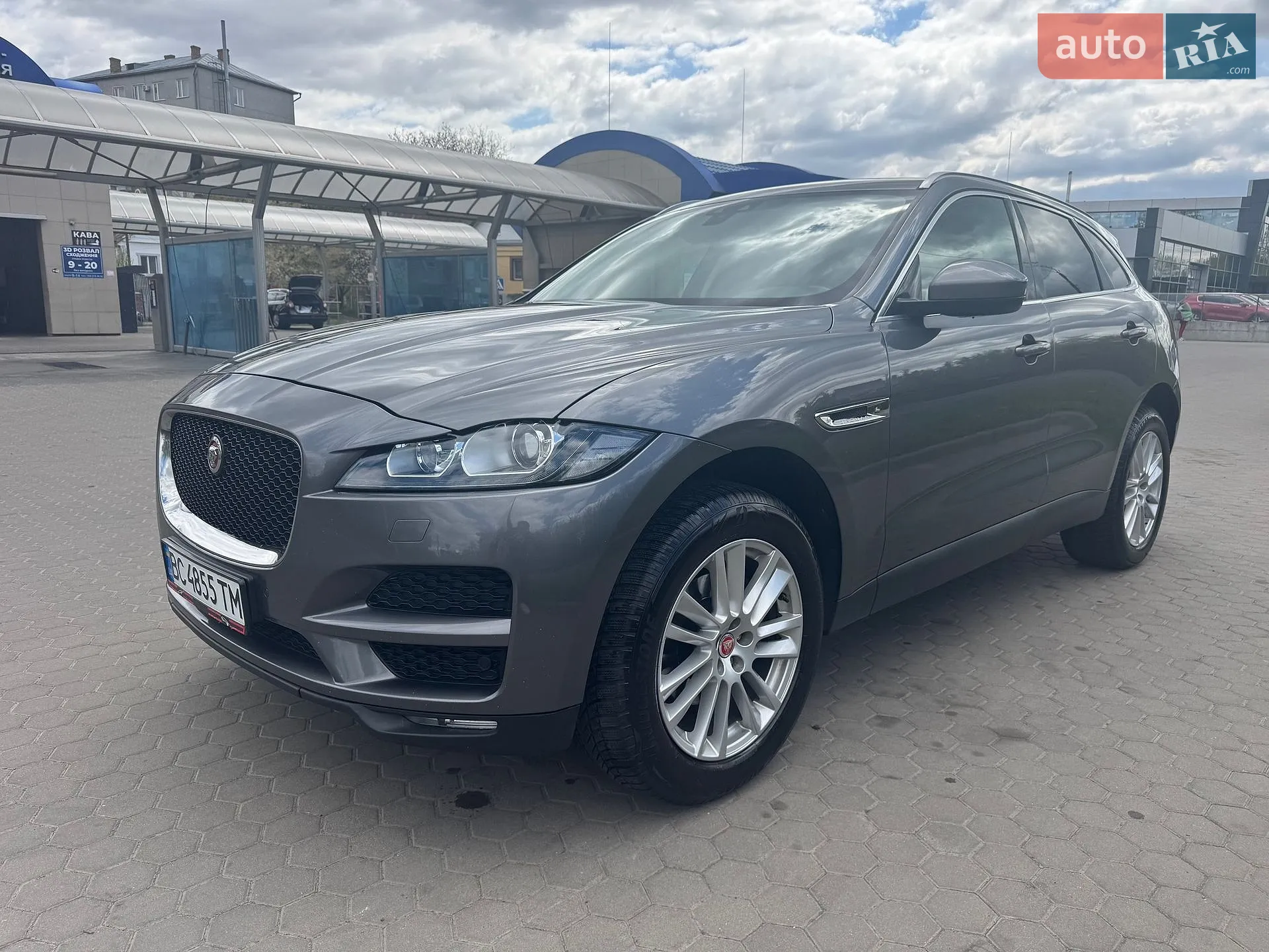 2017 Jaguar F-Pace - фото 1
