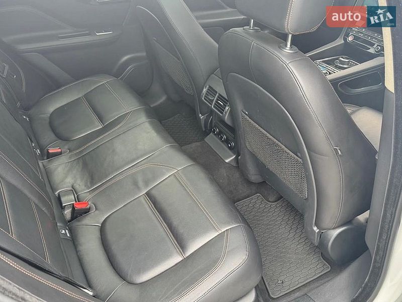 Внедорожник / Кроссовер Jaguar F-Pace 2019 в Днепре