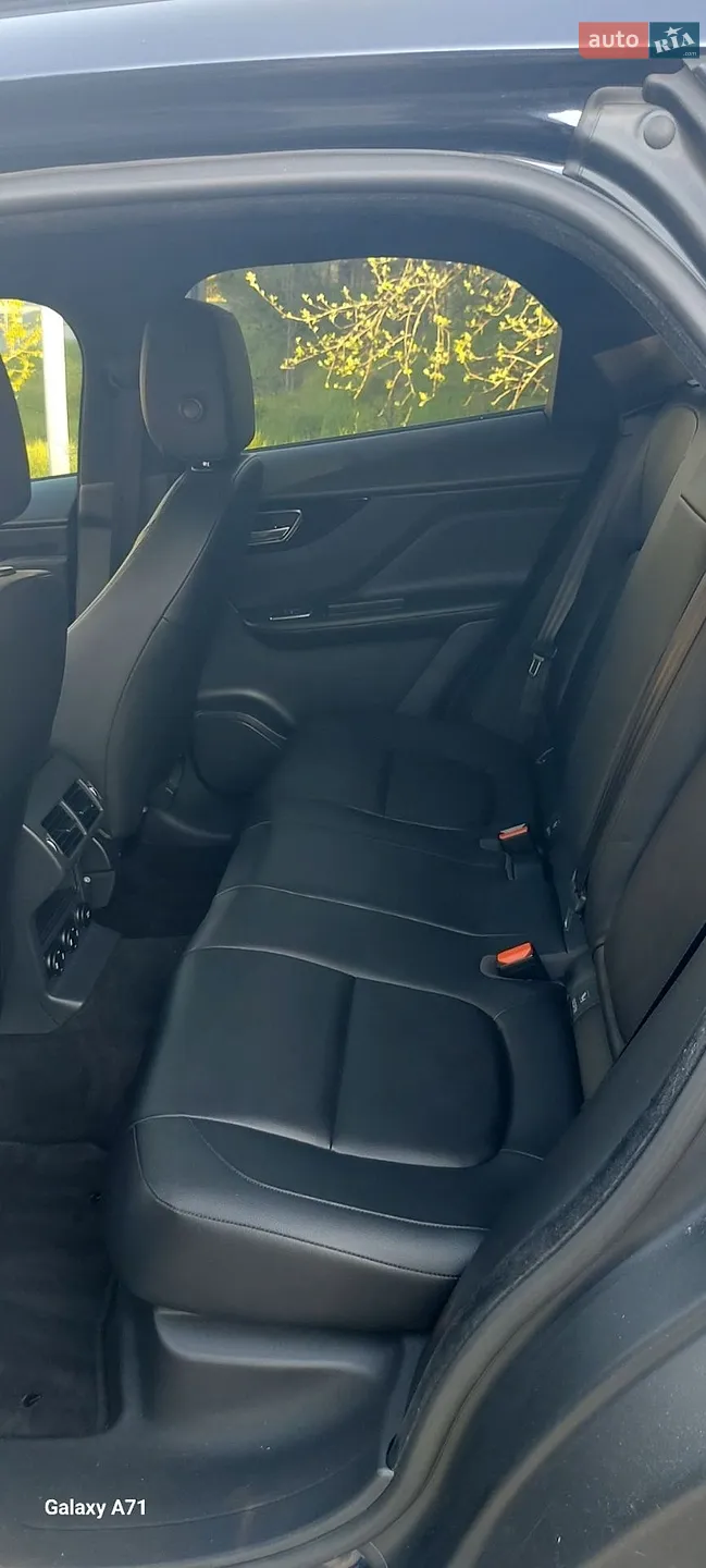 2018 Jaguar F-Pace - мініатюра 24