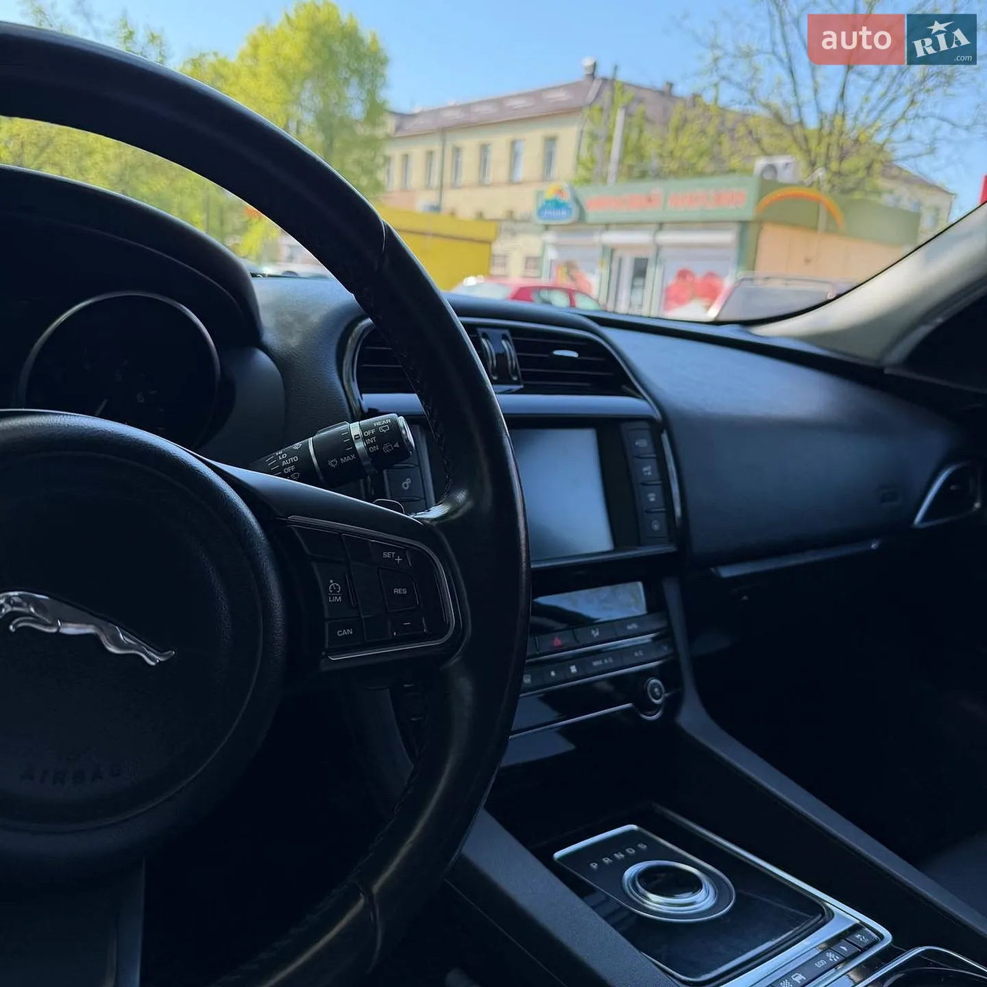 2016 Jaguar F-Pace - мініатюра 21