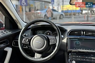 Внедорожник / Кроссовер Jaguar F-Pace 2016 в Киеве