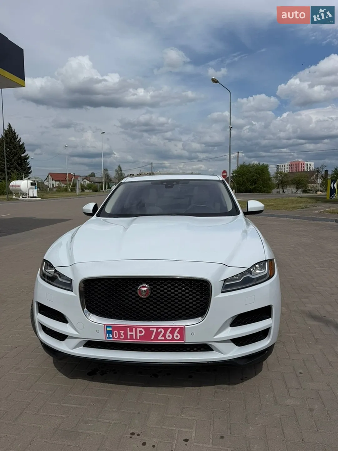 2017 Jaguar F-Pace - мініатюра 3