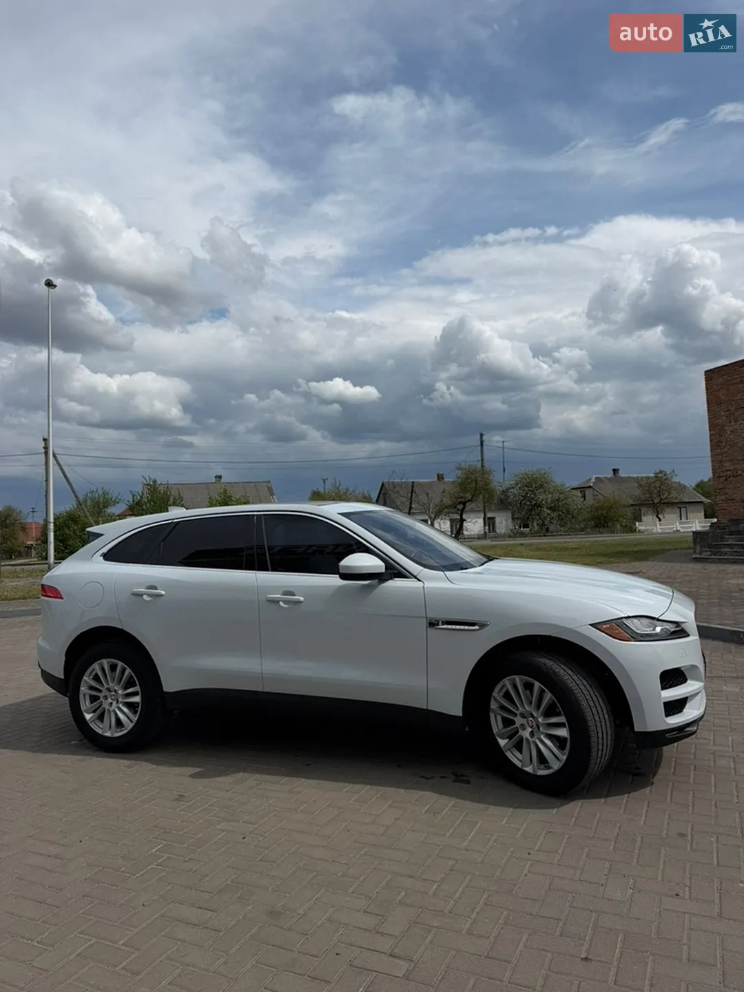 2017 Jaguar F-Pace - мініатюра 5
