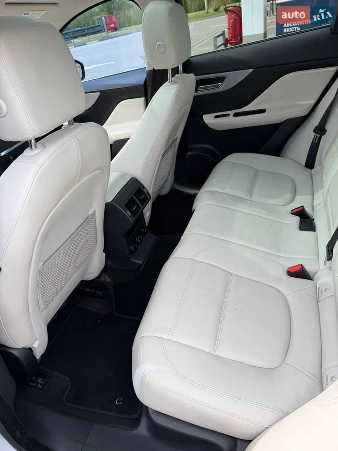 2017 Jaguar F-Pace - мініатюра 18