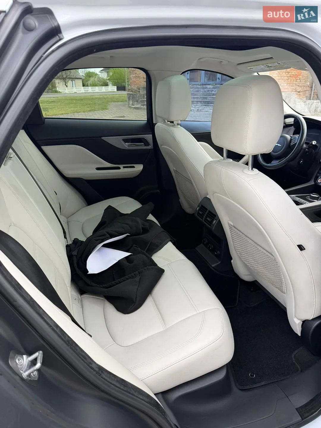 2017 Jaguar F-Pace - мініатюра 26
