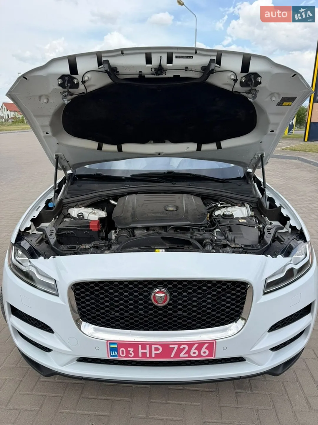 2017 Jaguar F-Pace - мініатюра 30
