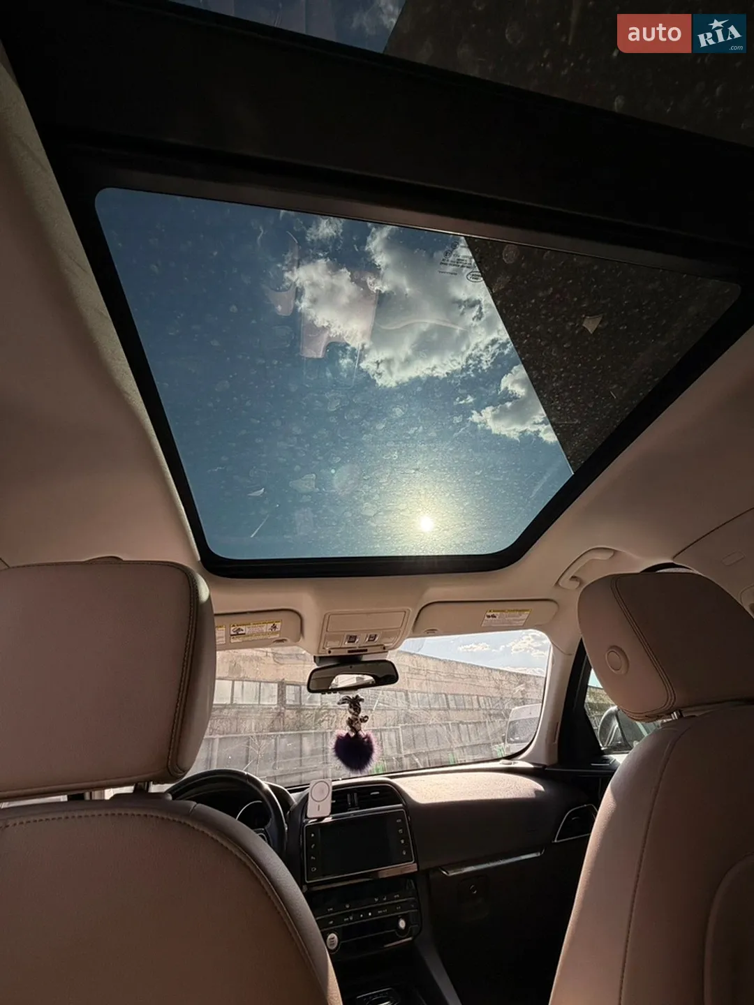 2016 Jaguar F-Pace - мініатюра 9