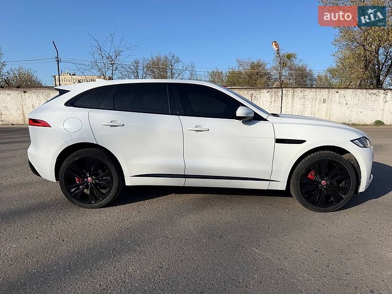 Внедорожник / Кроссовер Jaguar F-Pace 2017 в Киеве