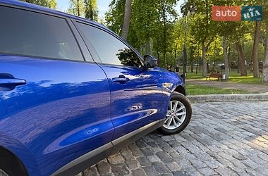 Внедорожник / Кроссовер Jaguar F-Pace 2017 в Киеве