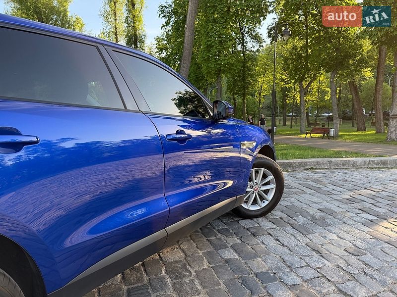 Внедорожник / Кроссовер Jaguar F-Pace 2017 в Киеве