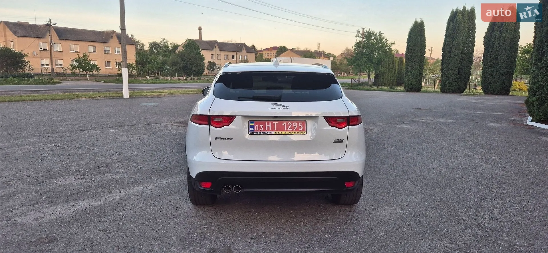 2017 Jaguar F-Pace - мініатюра 5