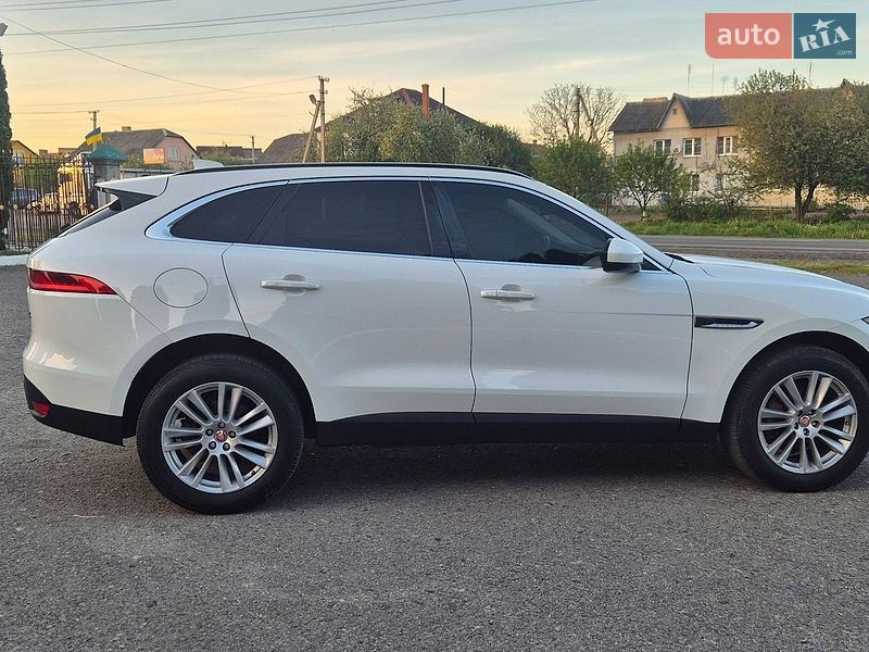 Позашляховик / Кросовер Jaguar F-Pace 2017 в Дубні