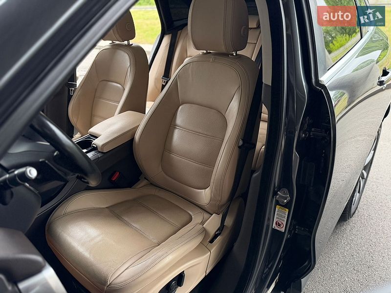 Позашляховик / Кросовер Jaguar F-Pace 2016 в Києві