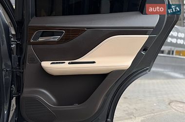 Позашляховик / Кросовер Jaguar F-Pace 2016 в Києві