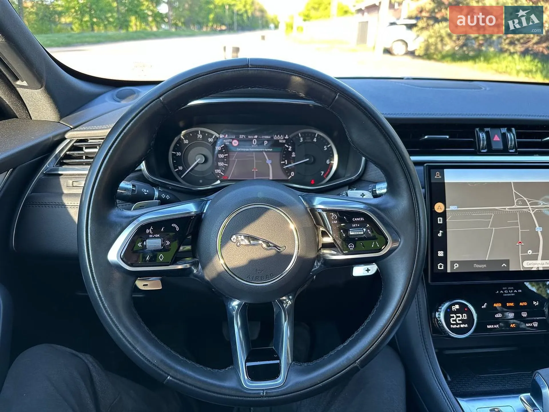 2022 Jaguar F-Pace - мініатюра 27