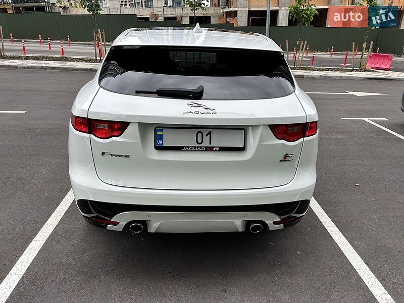 Внедорожник / Кроссовер Jaguar F-Pace 2019 в Киеве