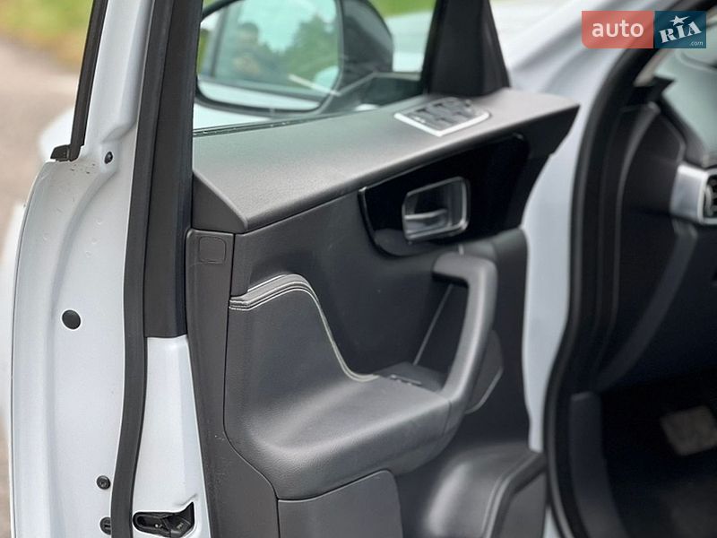 Позашляховик / Кросовер Jaguar F-Pace 2017 в Ковелі