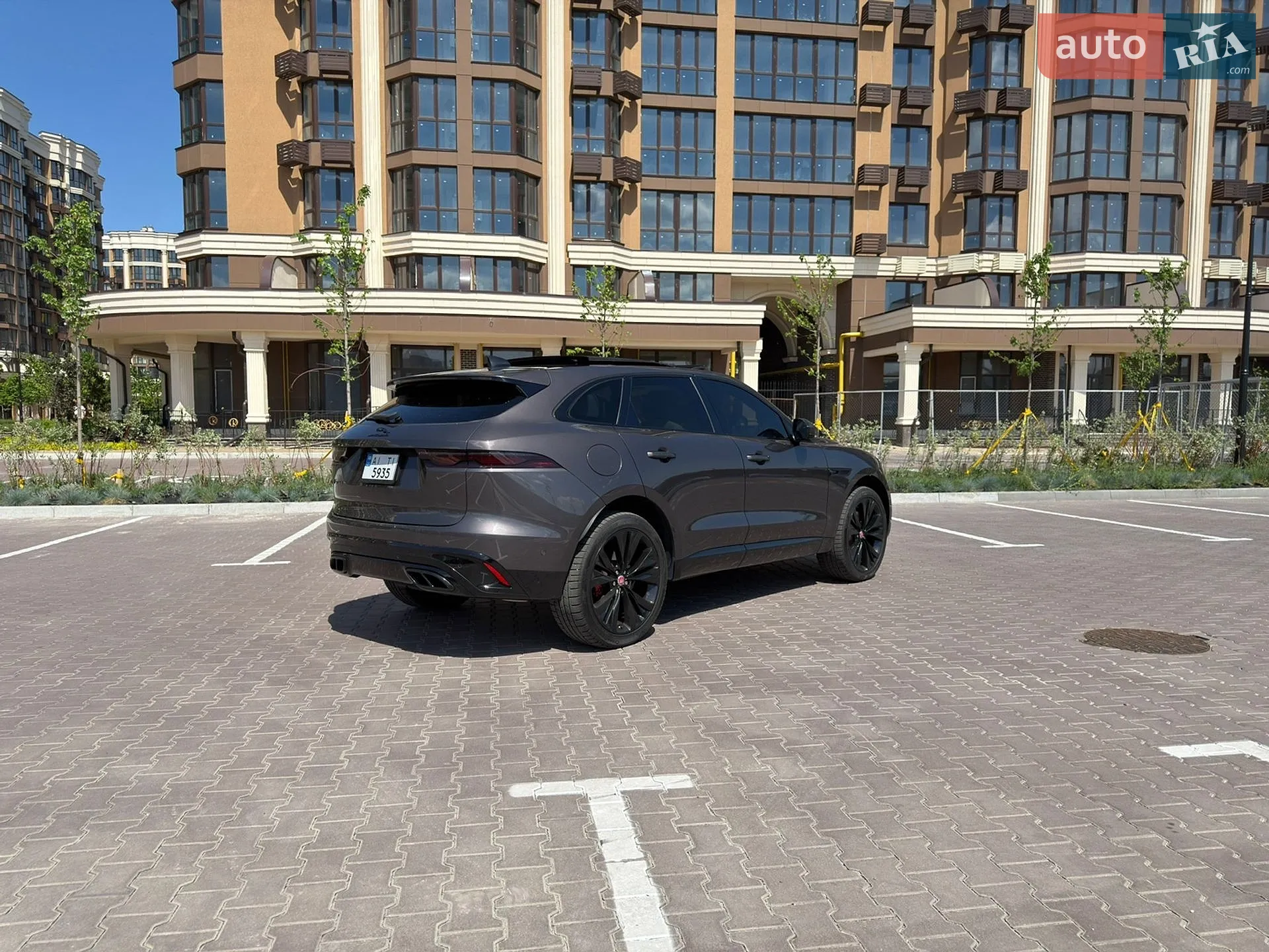 2021 Jaguar F-Pace - мініатюра 2
