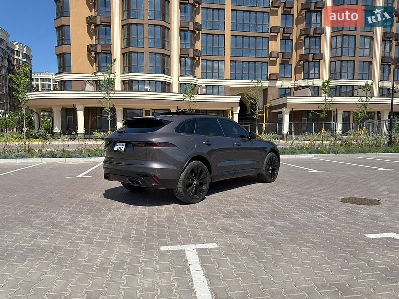 Внедорожник / Кроссовер Jaguar F-Pace 2021 в Киеве