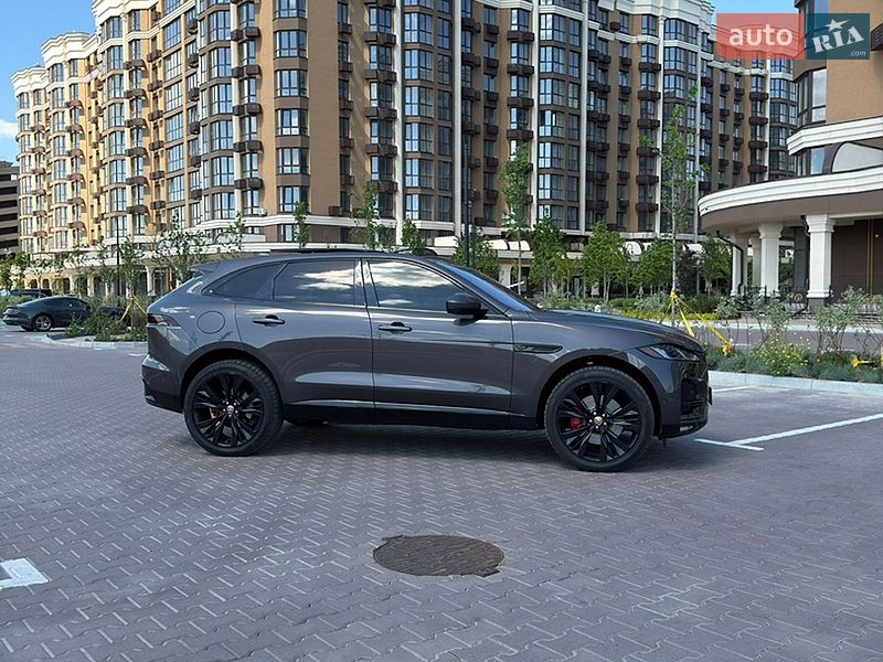 Внедорожник / Кроссовер Jaguar F-Pace 2021 в Киеве