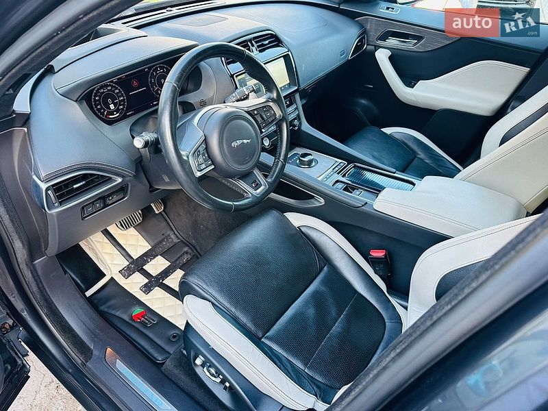 Внедорожник / Кроссовер Jaguar F-Pace 2018 в Киеве