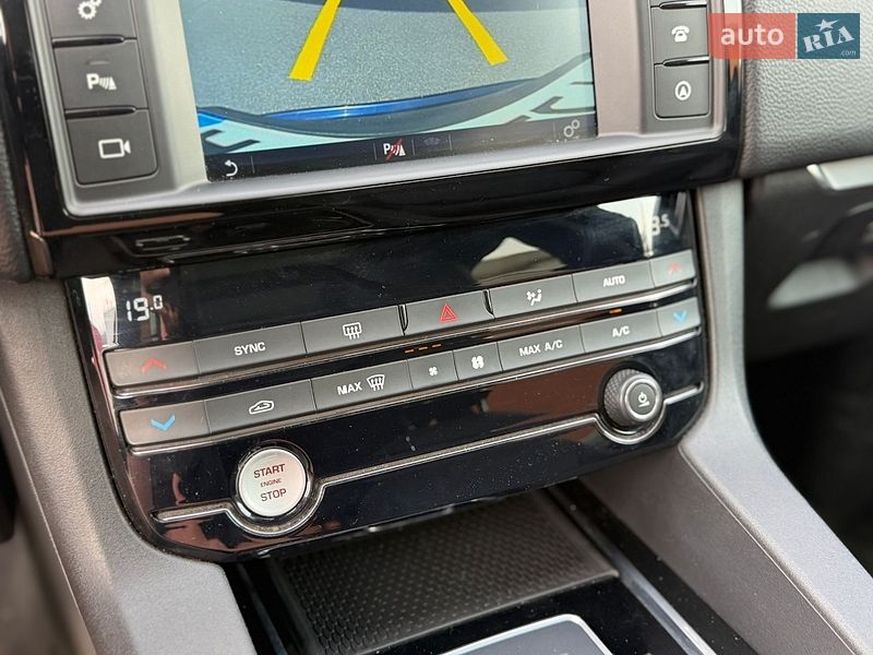 Позашляховик / Кросовер Jaguar F-Pace 2016 в Києві фото 16 Позашляховик / Кросовер Jaguar F-Pace 2016 в Києві