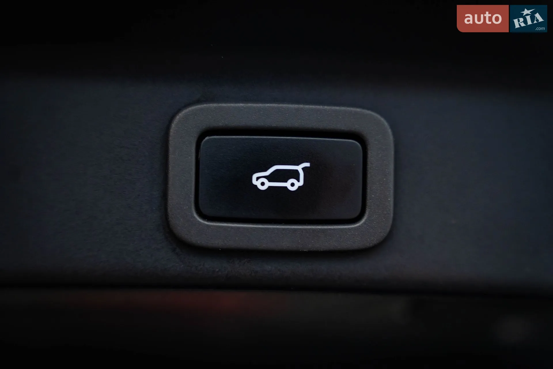 2017 Jaguar F-Pace - мініатюра 8