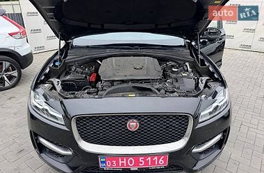 Внедорожник / Кроссовер Jaguar F-Pace 2016 в Луцке