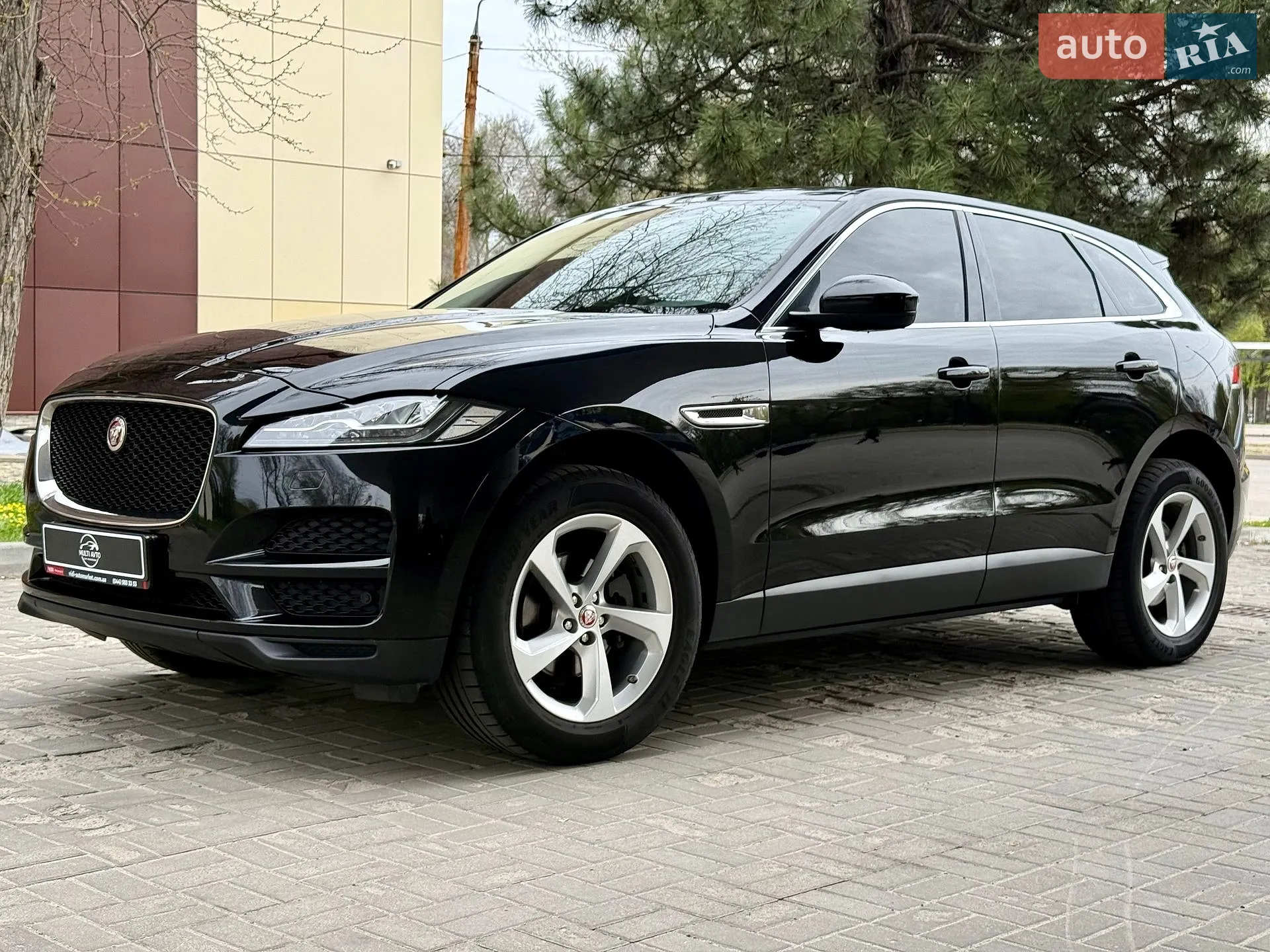 2020 Jaguar F-Pace - мініатюра 3