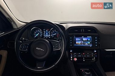 Внедорожник / Кроссовер Jaguar F-Pace 2017 в Киеве