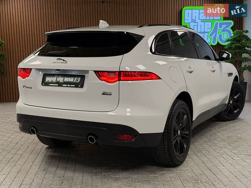 Внедорожник / Кроссовер Jaguar F-Pace 2016 в Киеве