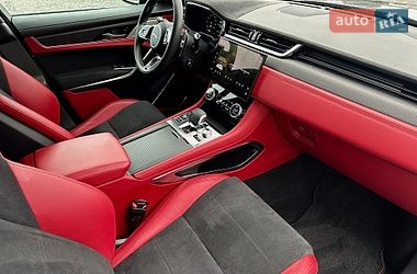Позашляховик / Кросовер Jaguar F-Pace 2021 в Дніпрі