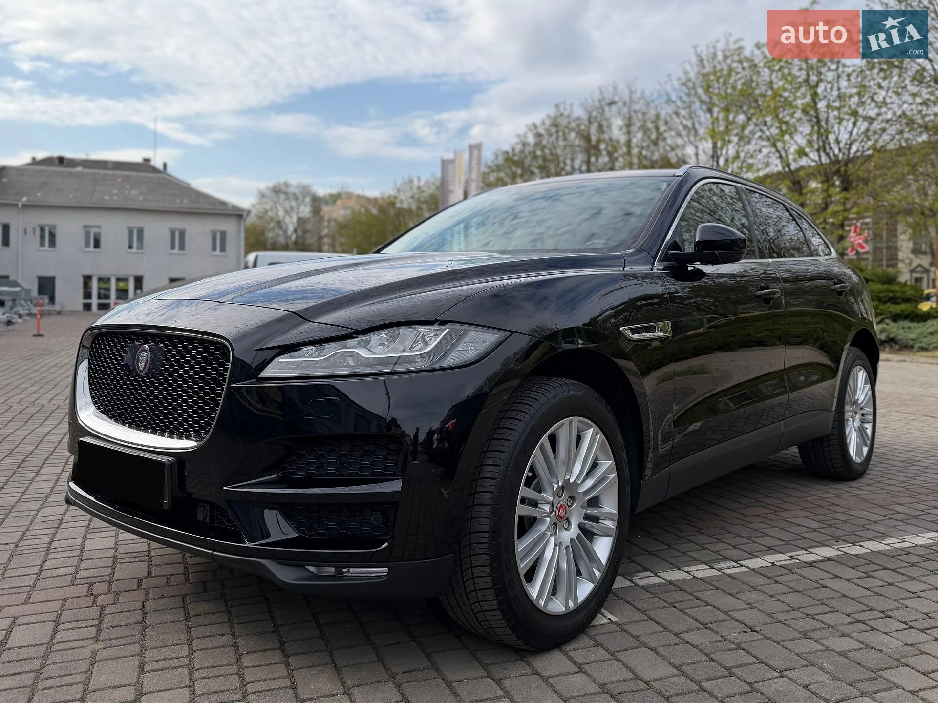 2017 Jaguar F-Pace - мініатюра 4