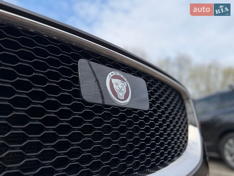 Внедорожник / Кроссовер Jaguar F-Pace 2017 в Сарнах