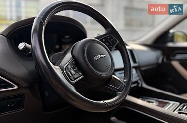 Внедорожник / Кроссовер Jaguar F-Pace 2017 в Сарнах