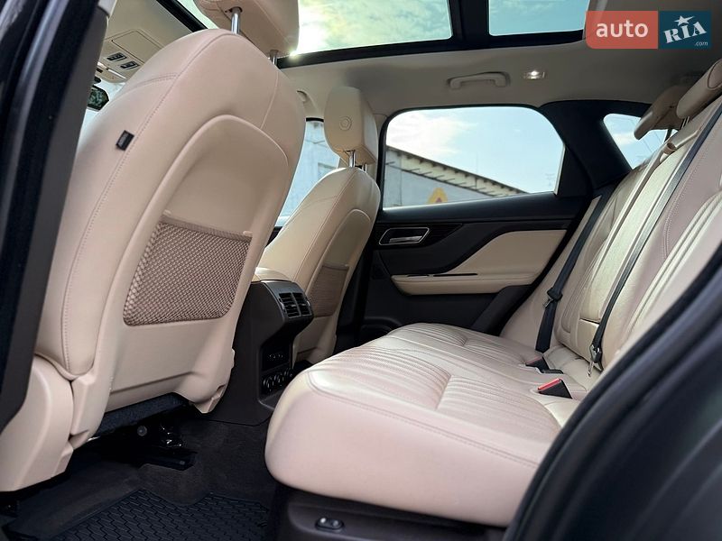 Внедорожник / Кроссовер Jaguar F-Pace 2017 в Сарнах