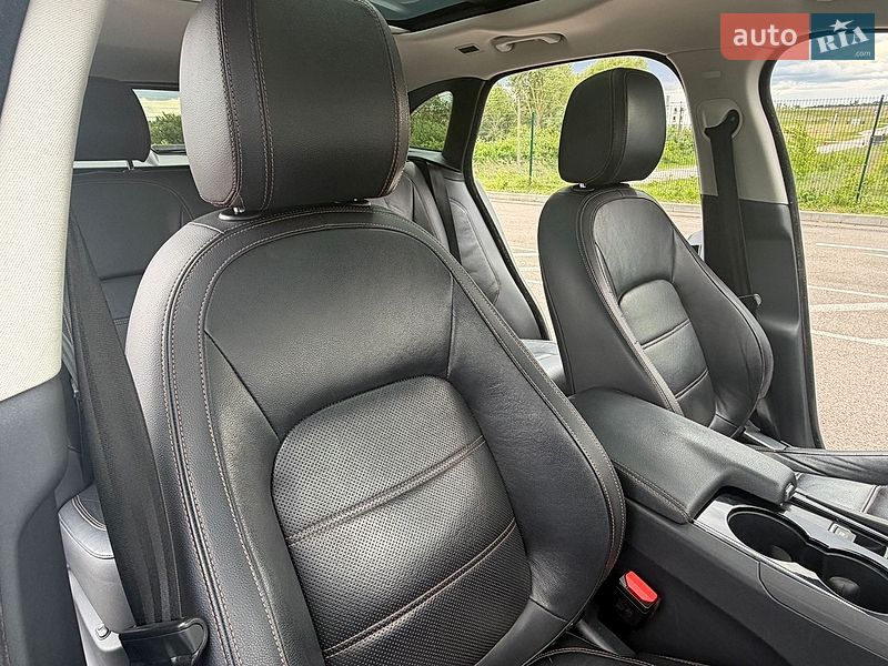 Позашляховик / Кросовер Jaguar F-Pace 2017 в Рівному