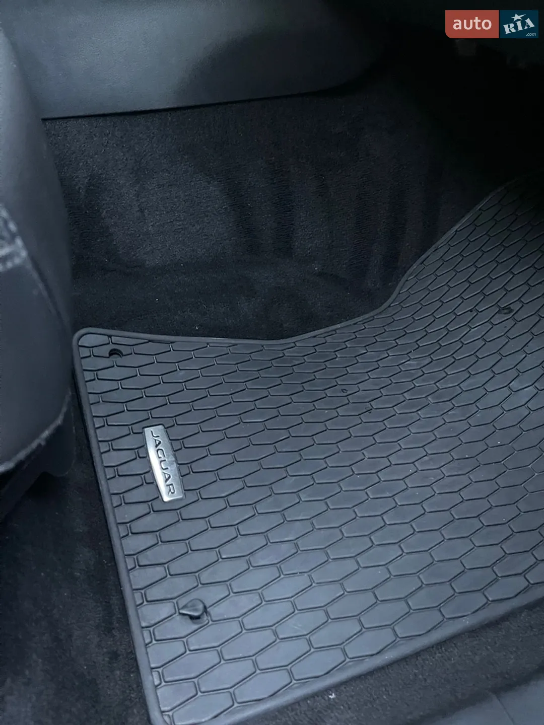 2016 Jaguar F-Pace - мініатюра 34