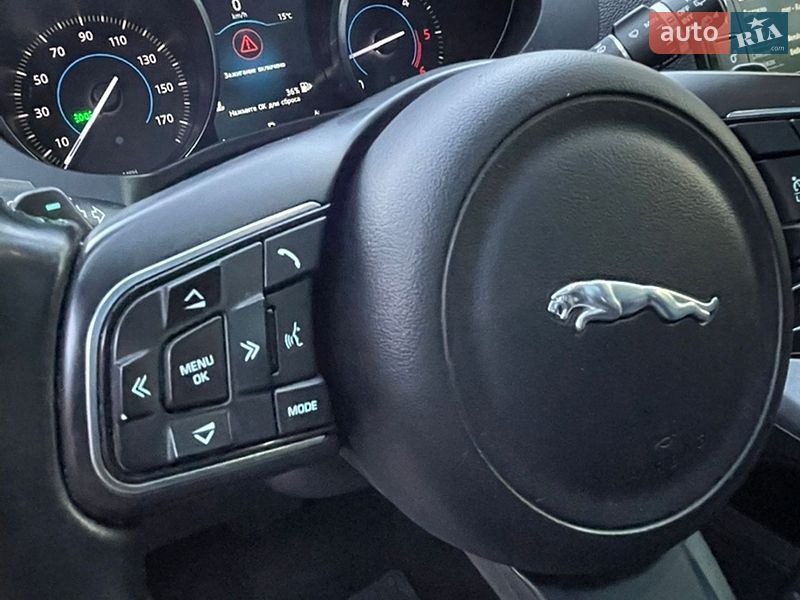 Внедорожник / Кроссовер Jaguar F-Pace 2016 в Хмельницком