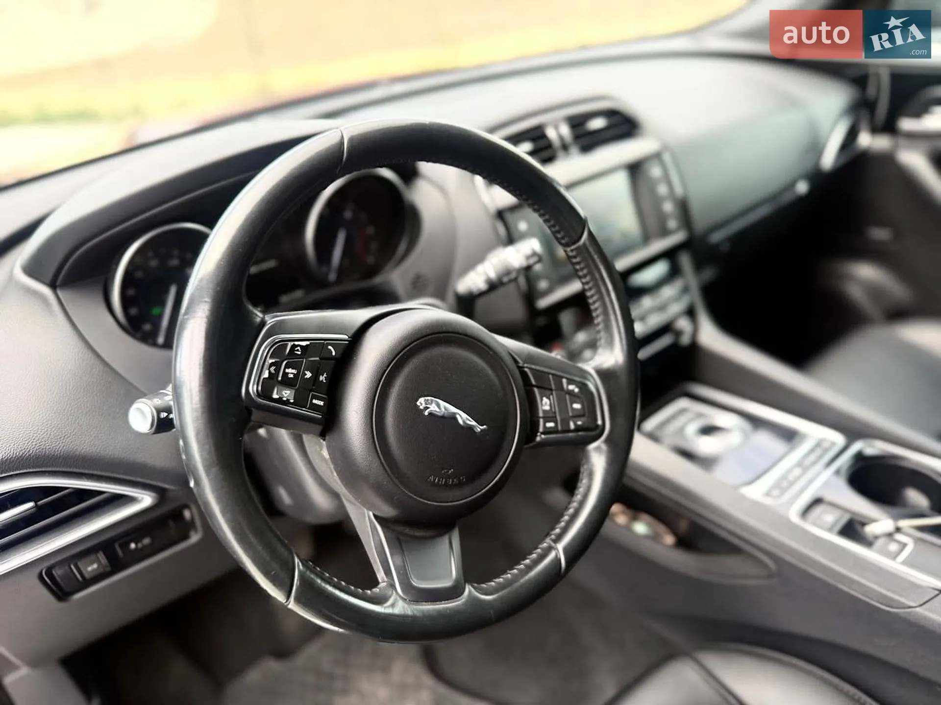 2016 Jaguar F-Pace - мініатюра 15