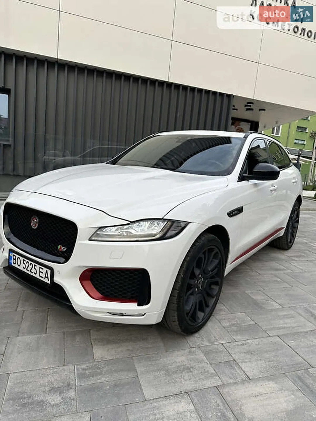 2018 Jaguar F-Pace - мініатюра 3