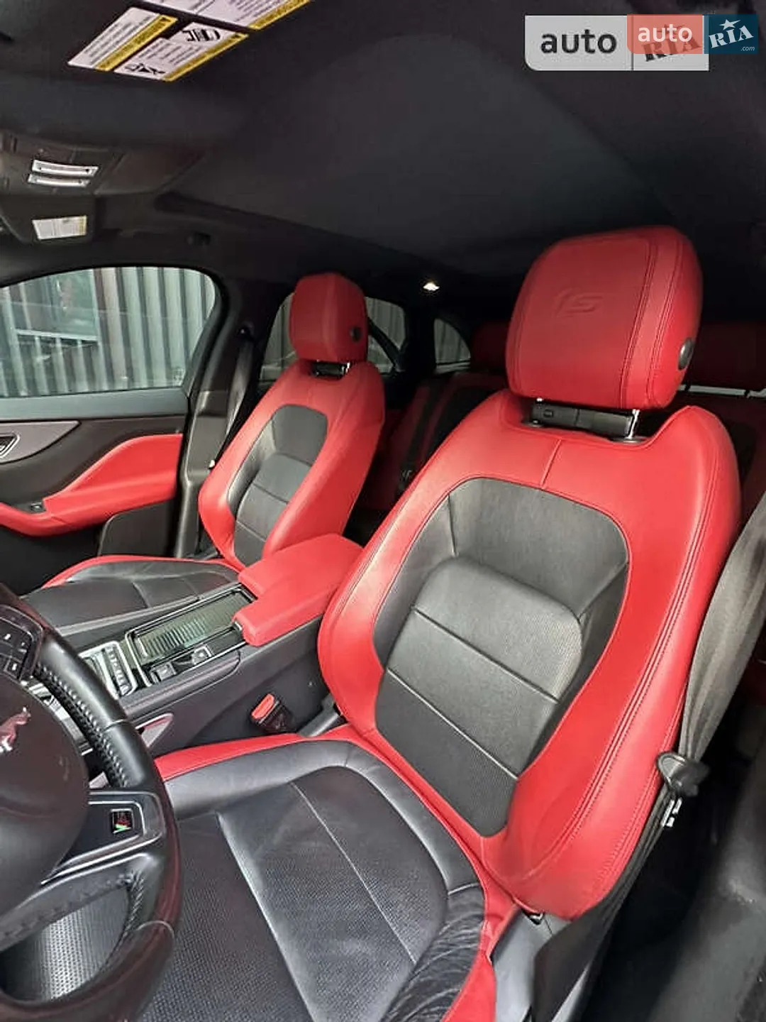 2018 Jaguar F-Pace - мініатюра 18
