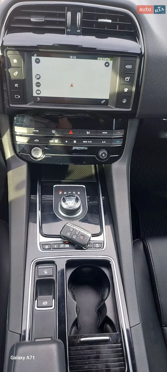 2018 Jaguar F-Pace - мініатюра 2