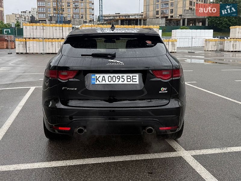 Позашляховик / Кросовер Jaguar F-Pace 2016 в Києві